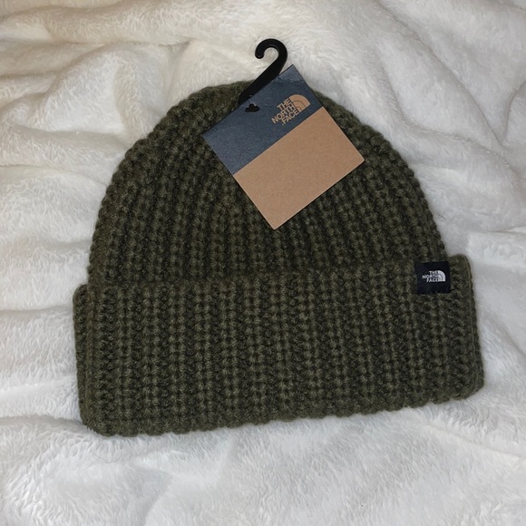 The North Face Accessories - The North Face knit beanie